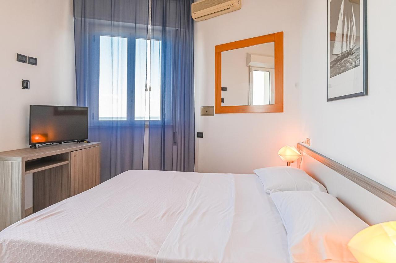 Hotel City Milano Marittima Exterior photo