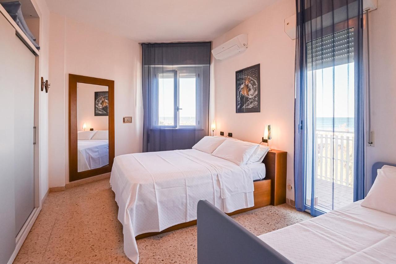 Hotel City Milano Marittima Exterior photo