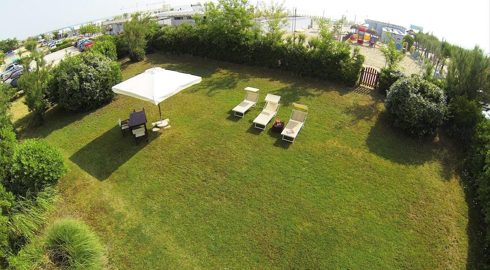 Hotel City Milano Marittima Exterior photo