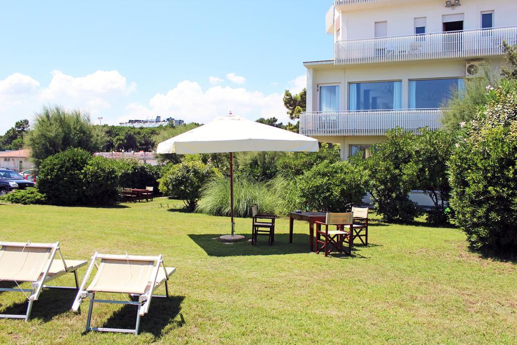 Hotel City Milano Marittima Exterior photo